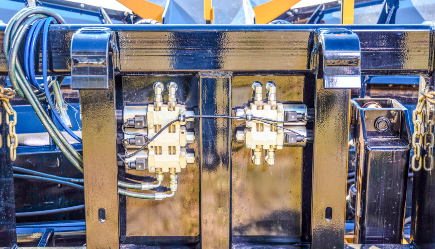 Capital I U/V Blade Feature